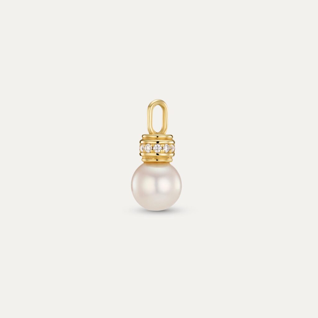 Diamond and akoya pearl drop part of the salcombe collection by veale fine jewellery.